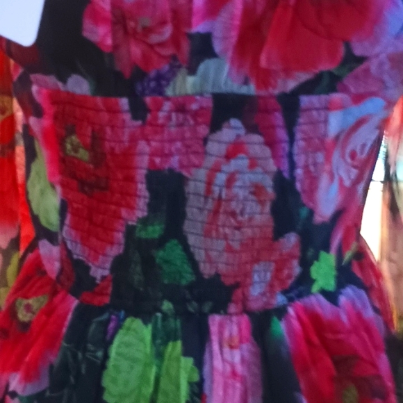 New L'ATISTE Vibrant Floral Long Sleeve Dress Size M - Picture 7 of 9